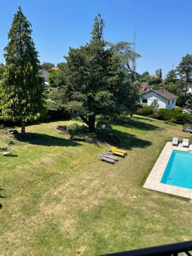 Holiday Home Villa Castel Marie Louise Néris-les-Bains Eksteriør bilde