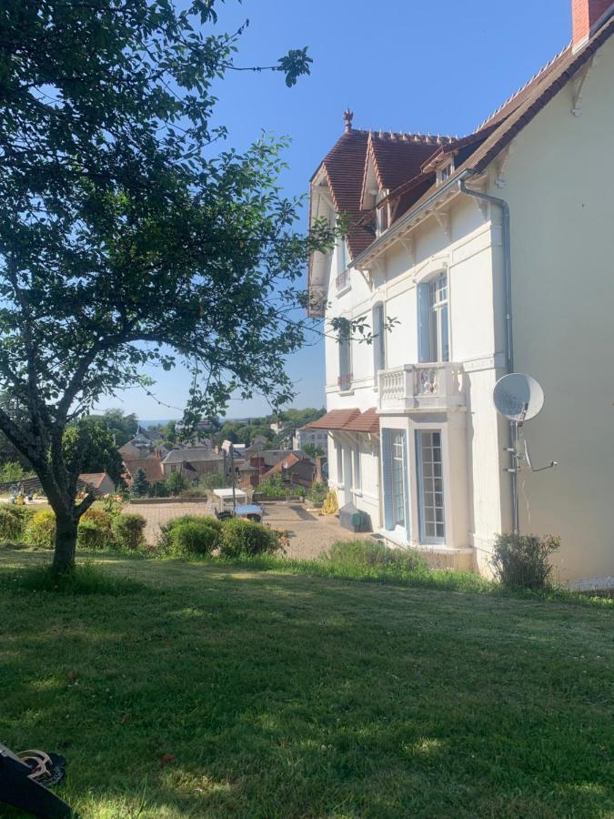 Holiday Home Villa Castel Marie Louise Néris-les-Bains Eksteriør bilde