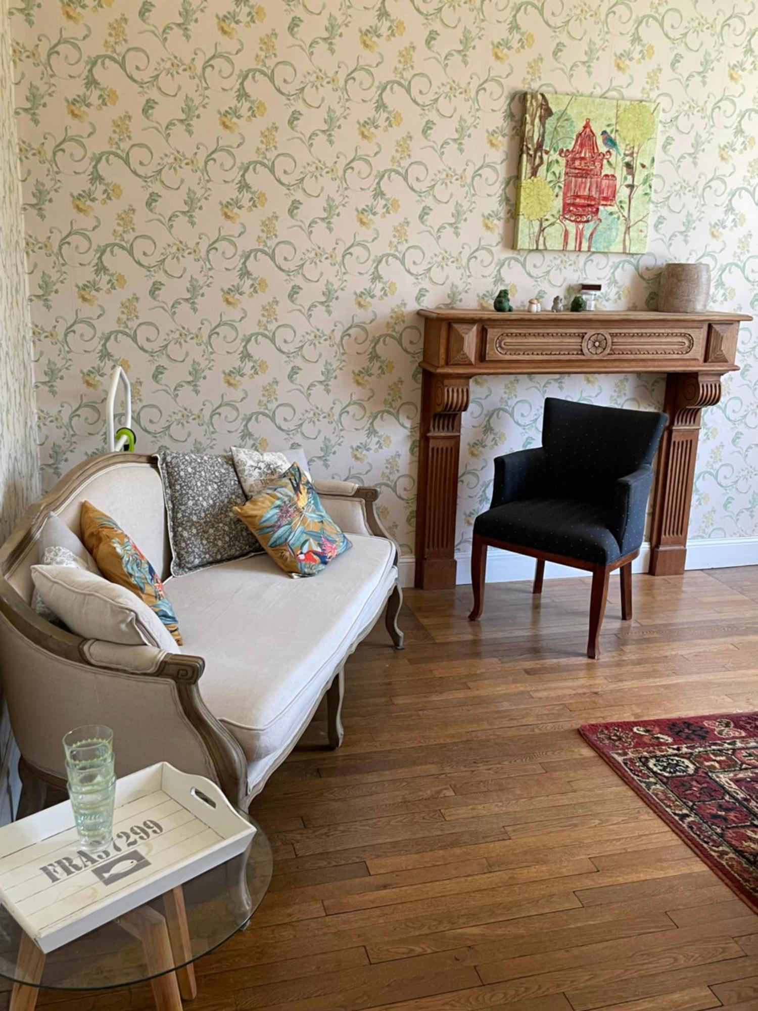 Holiday Home Villa Castel Marie Louise Néris-les-Bains Eksteriør bilde