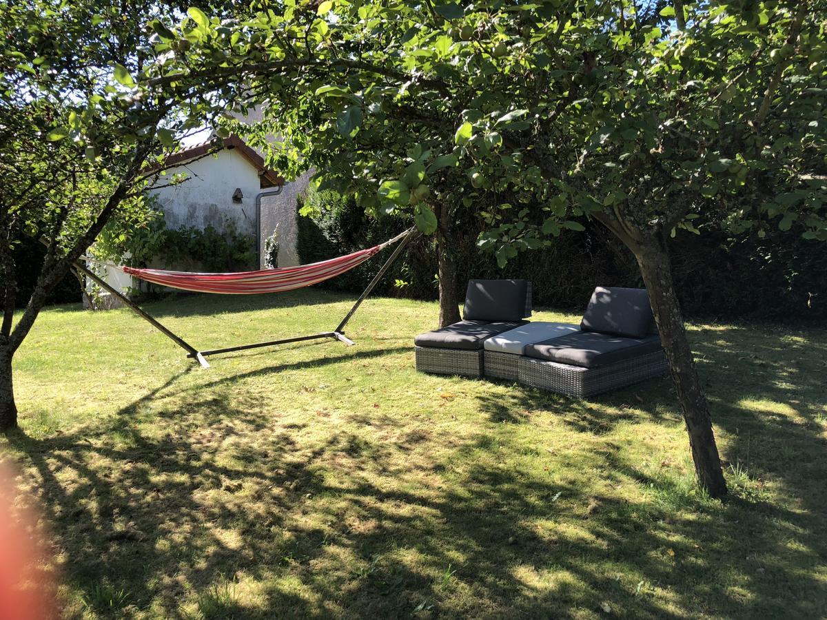 Holiday Home Villa Castel Marie Louise Néris-les-Bains Eksteriør bilde